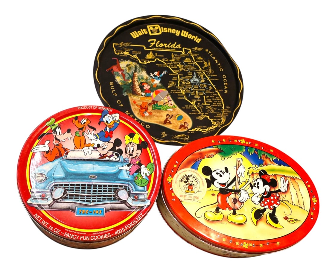 Walt Disney vintage cookie tins and serving trays (1 of 1)