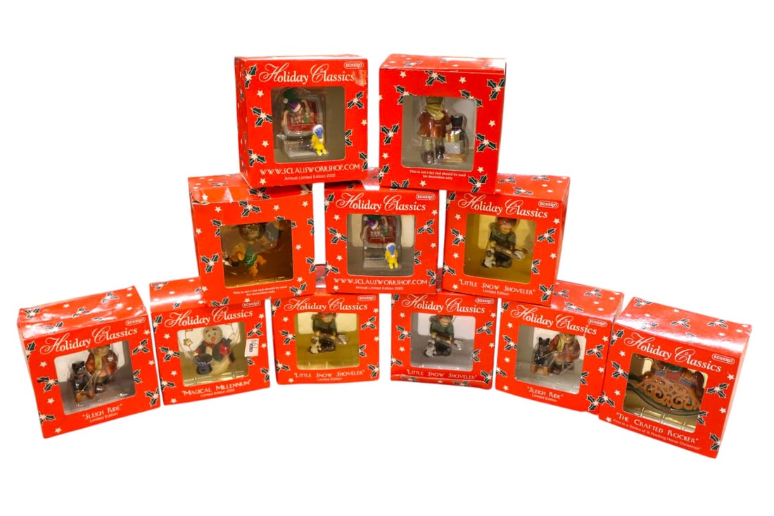 11 VTG Holiday Classic Christmas ornaments (1 of 2)