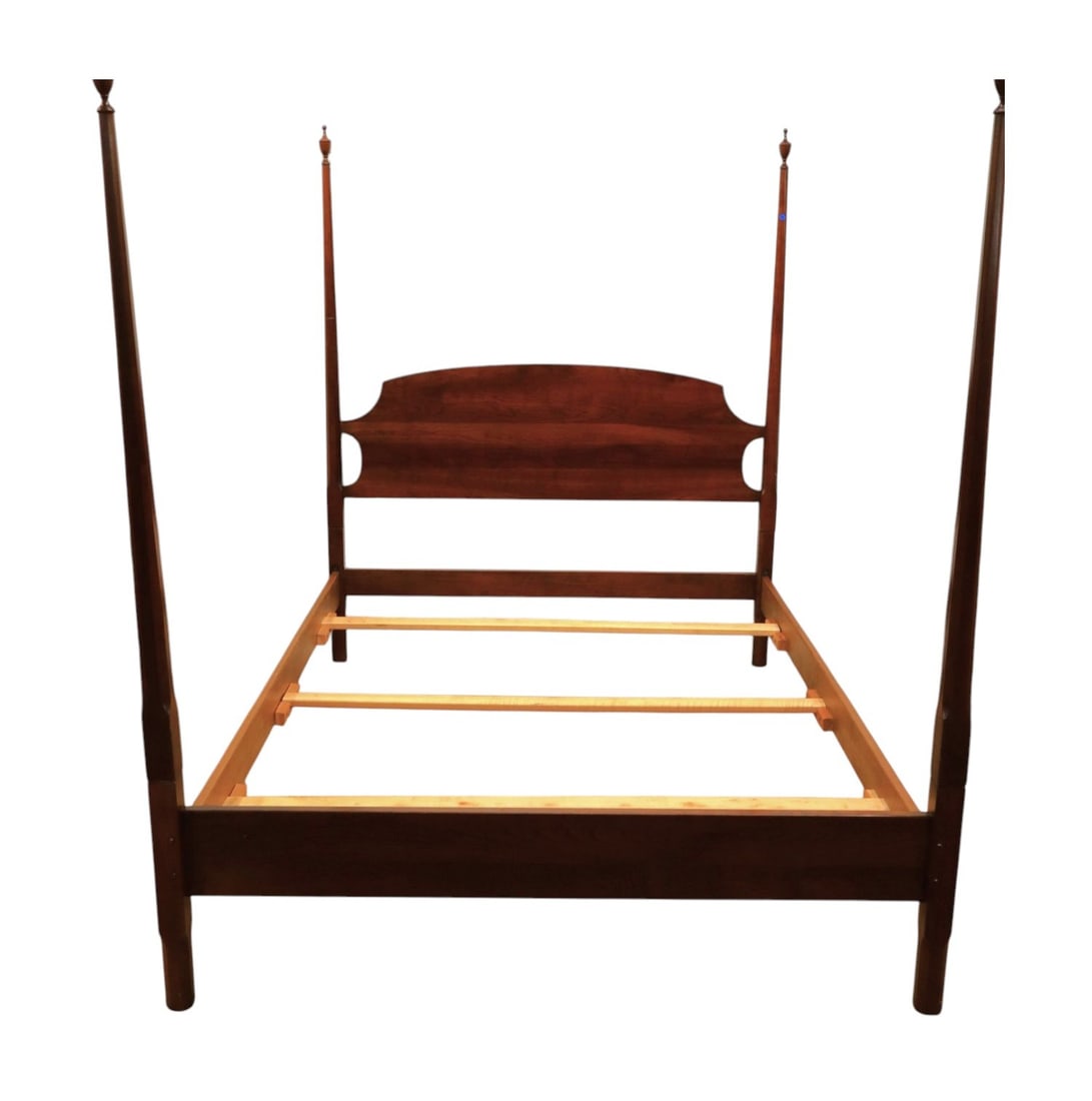 Stickley solid cherry pencil post queen size bed, complete with bed slats, original finish (1 of 8)