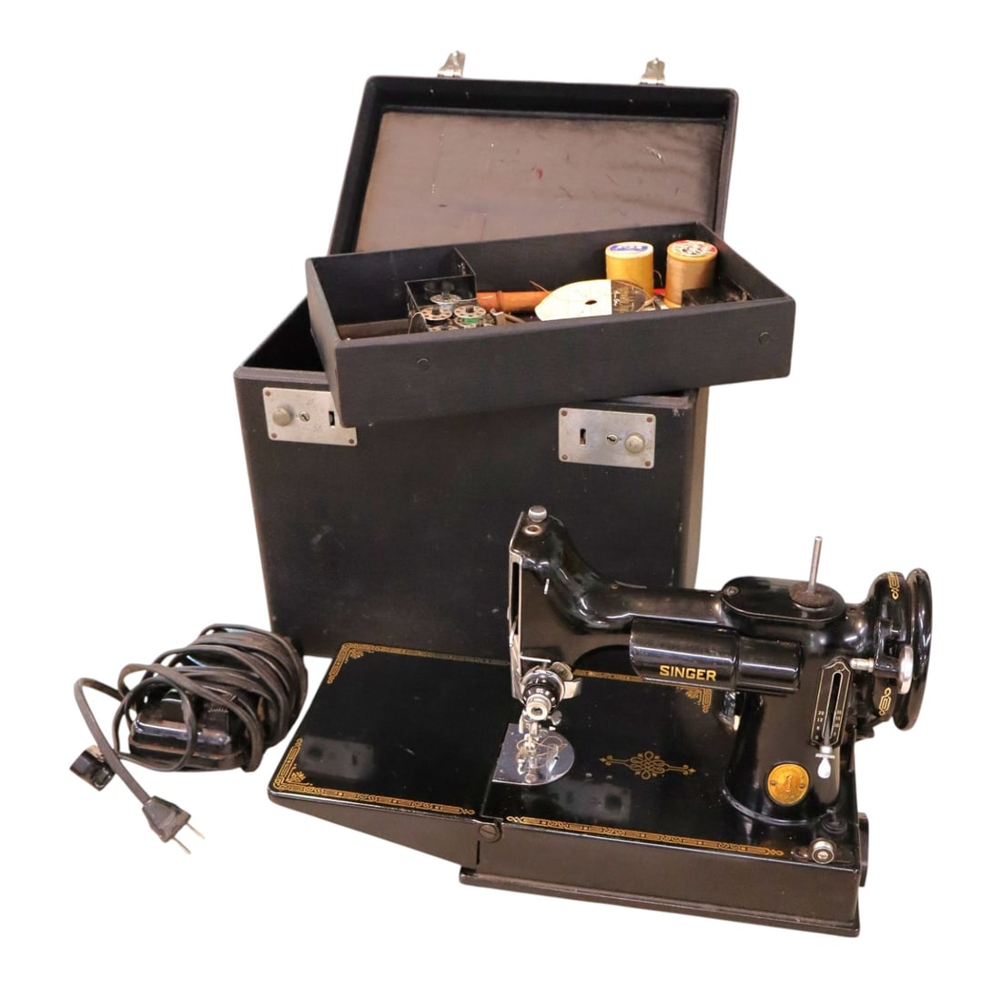 Vintage Singer 221 Centennial Sewing Machine Case (1 of 11)