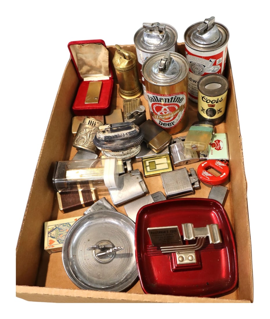 Vintage Lighter Collection & Breweriana Advertising Lot: 32 pieces of Vintage 1940-1950s Art Deco chrome plated steel Pincherette cigarette ashtray produced by Diecasters Inc. Hamiton Products. Features two stylized pelican or toucan figures standing back t