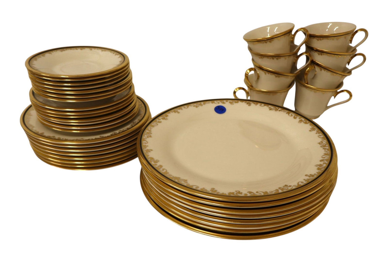 38 pcs Lenox dinnerware Eclipse pattern serv. 8: 38 pieces of Lenox dinnerware Eclipse pattern service for 8