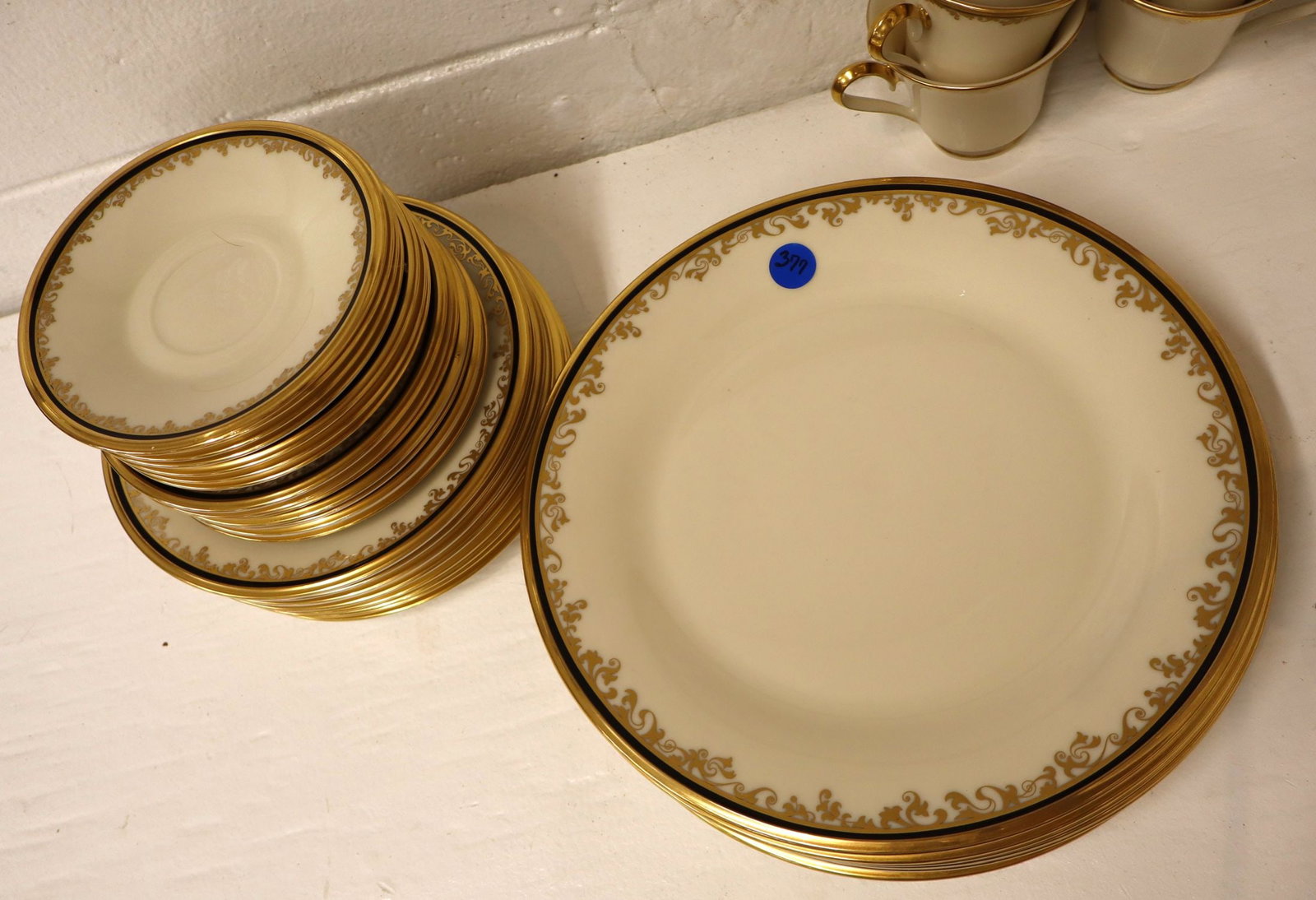 38 pcs Lenox dinnerware Eclipse pattern serv. 8 - 2