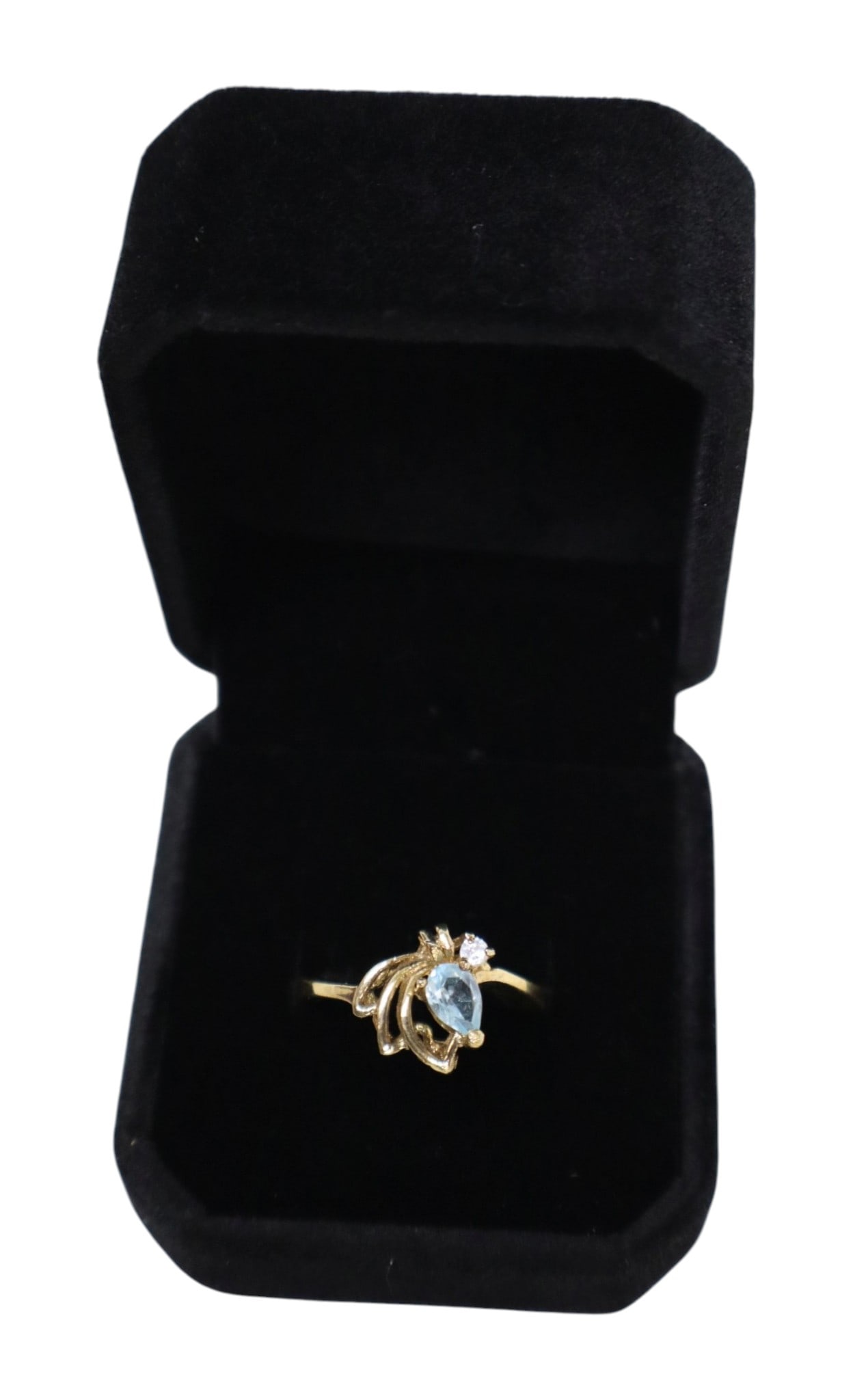 Topaz or aquamarine ring gold over 925: Topaz or aquamarine ring in gold over silver, marked 925, size 6.75