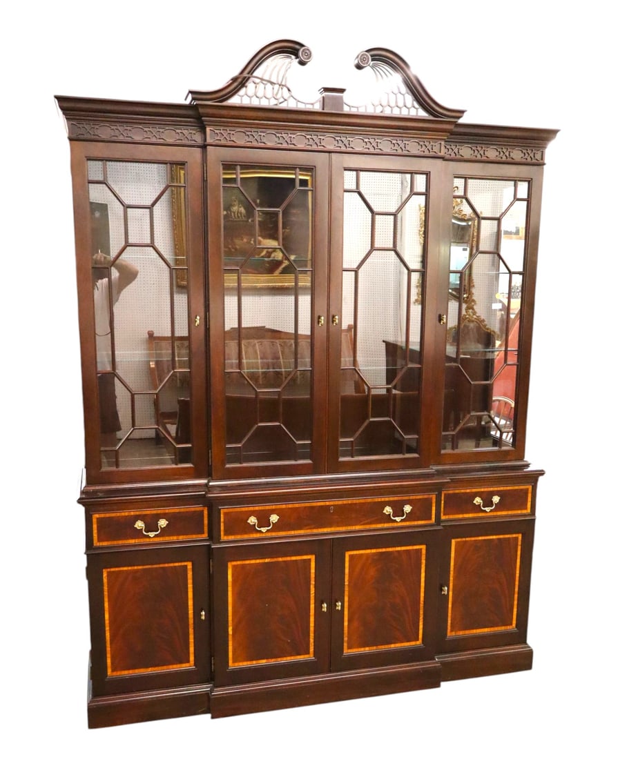 Stickley Highlands Cherry 3-Drawer 4-Door Buffet (1 of 9)
