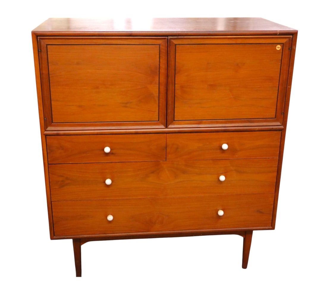 Drexel MCM Walnut Fitted Gentlemans 4-Dr Chest (1 of 10)