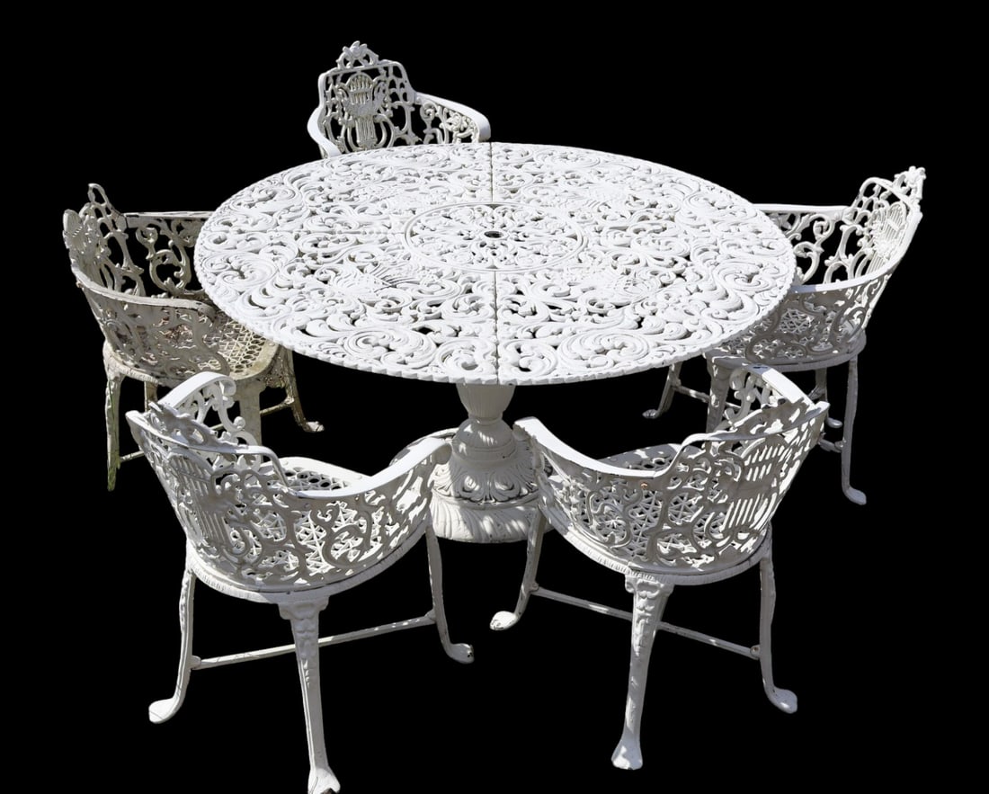 Vintage 5 Pc Cast Aluminum 56 In Patio Dining Set (1 of 5)