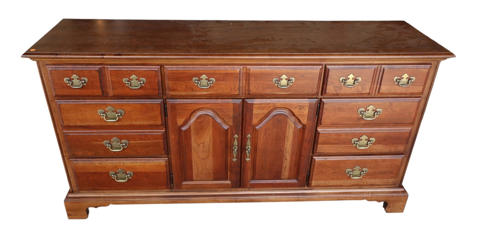 American Drew low chest with fitted interior (1 of 6)