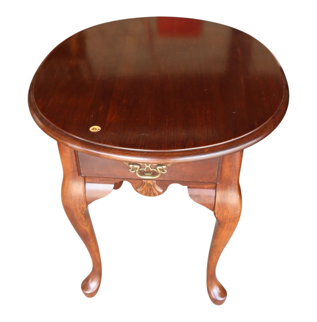 Oval QA cherry lamp table with shell carving (1 of 3)