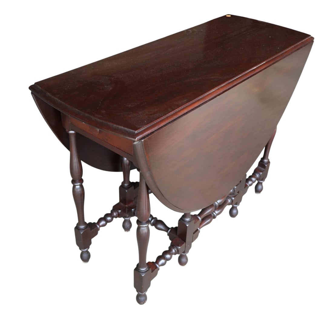 Nice Vintage mahogany gateleg 1 drawer table (1 of 5)