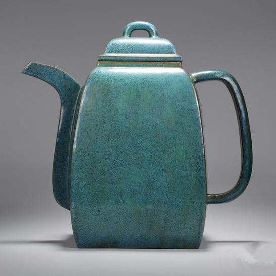 CHINESE LU JUN GLAZED PURPLE CLAY TEAPOT: H. 29 cm. W. 30.5 cm.