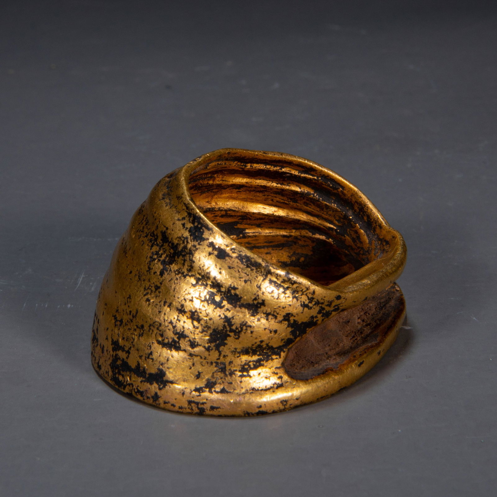 CHINESE HORSESHOE GOLD (1 of 7)