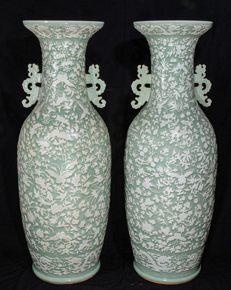 A PAIR OF CHINESE BEAN GLAZE BOTTLES, QING DYNASTY (1 of 13)