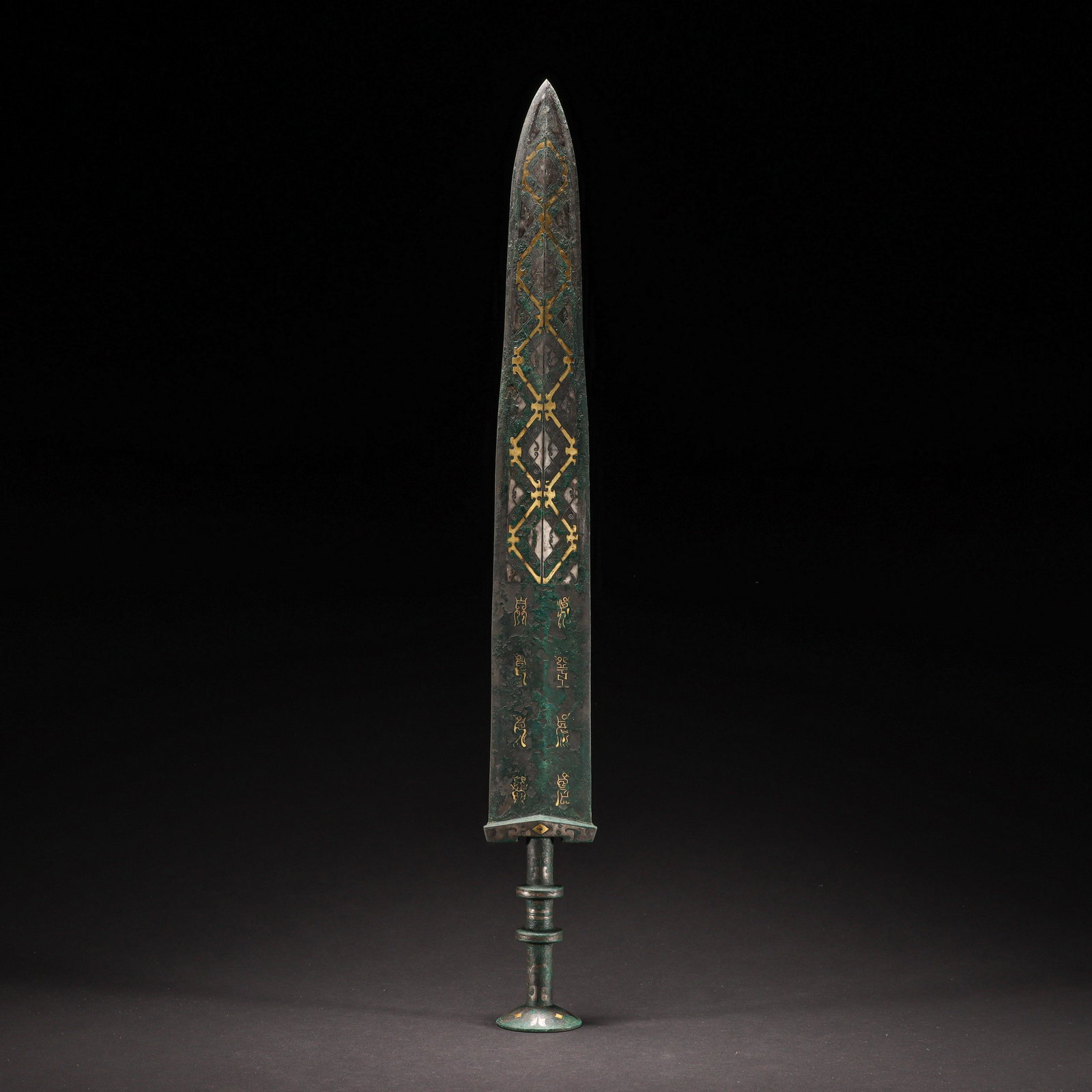 CHINESE BRONZE SWORD INLAID WITH GOLD, HAN DYNASTY (1 of 11)