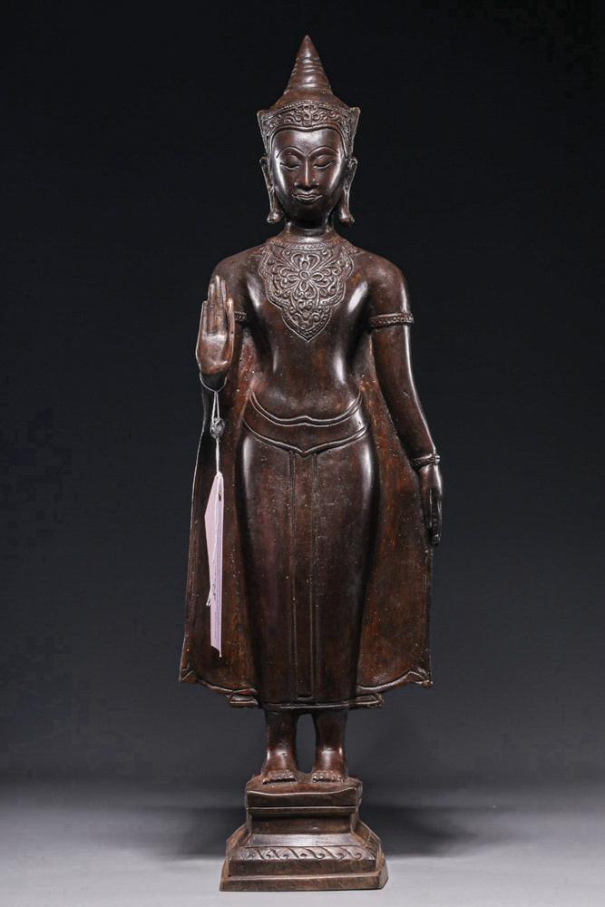 ANCIENT INDIAN BRONZE BUDDHA STATUE (1 of 10)