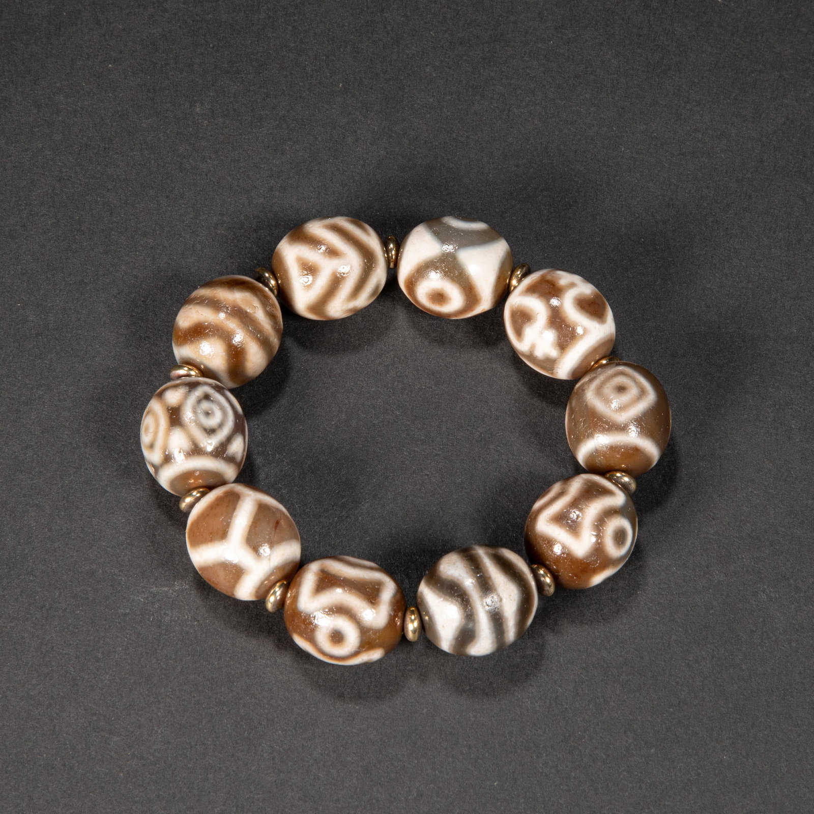CHINESE GZI BEADS BRACELET, TANG DYNASTY (1 of 5)