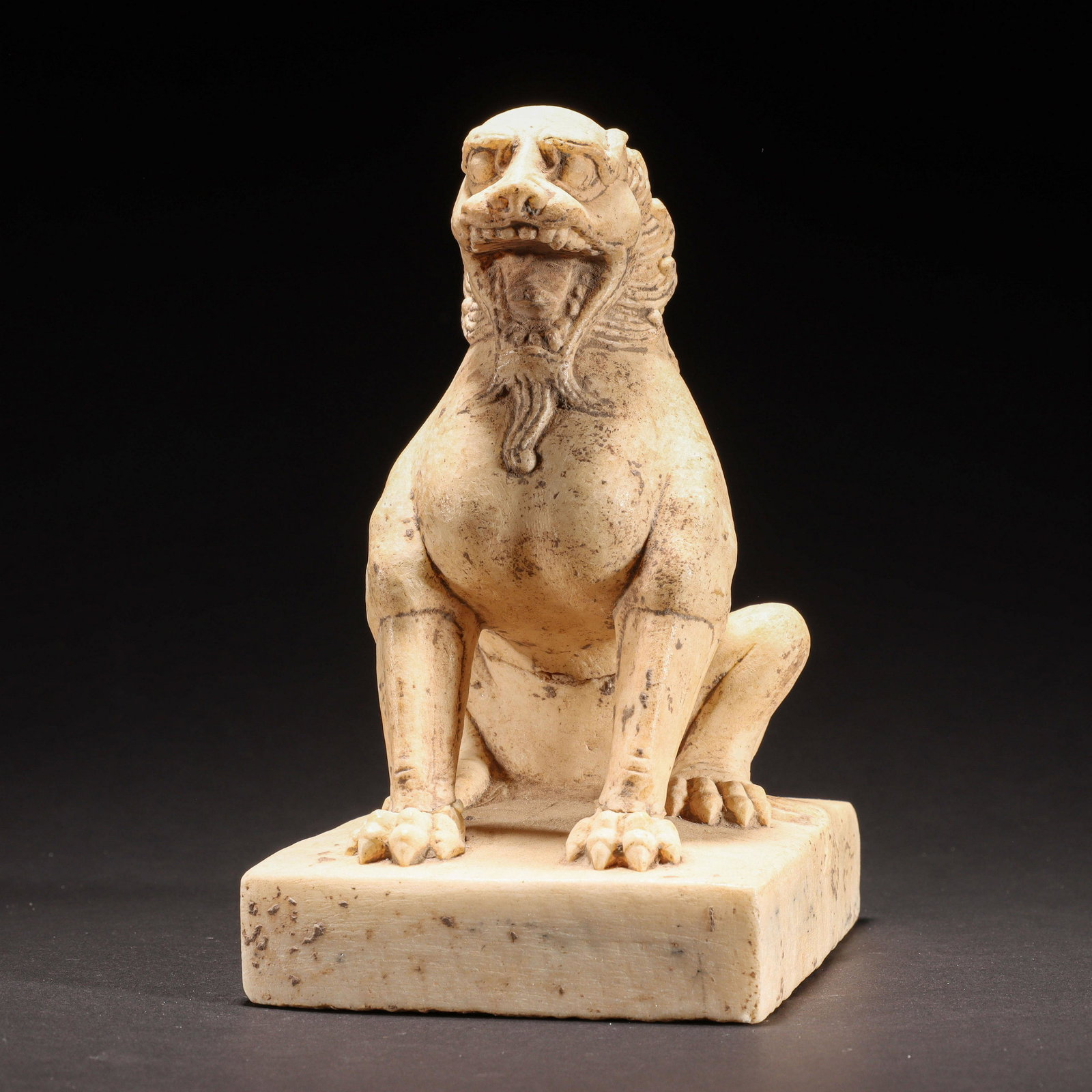 CHINESE WHITE MARBLE LION, TANG DYNASTY (1 of 10)