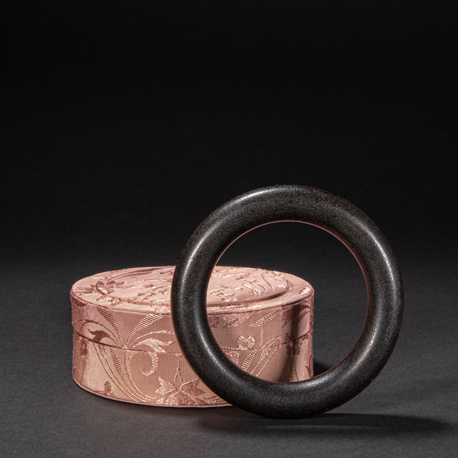 CHINESE OX HORN BRACELET, QING DYNASTY (1 of 5)