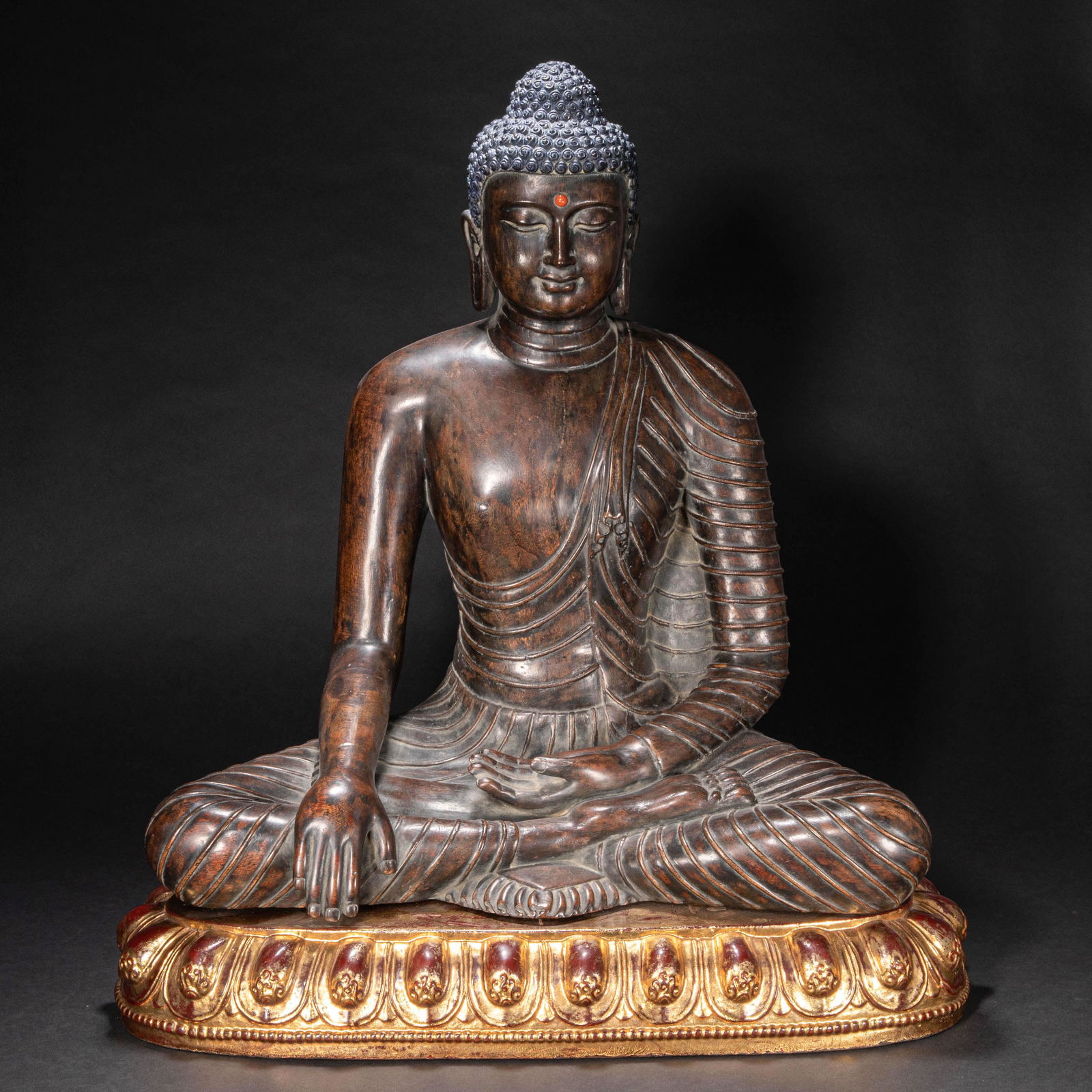 CHINESE AGARWOOD BUDDHA STATUE, QING DYNASTY (1 of 14)