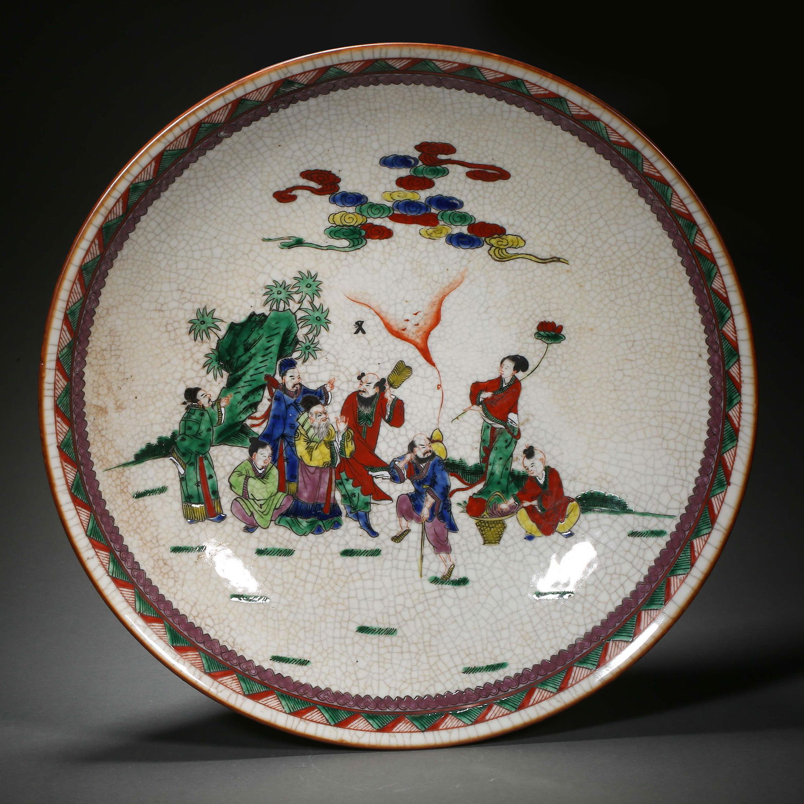 CHINESE MING DYNASTY COLORFUL FIGURE PLATE (1 of 10)