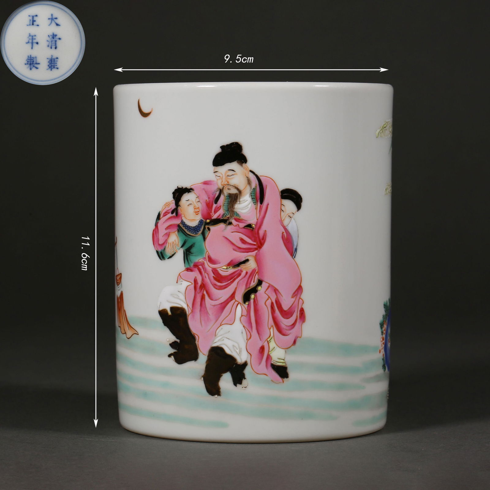 QING DYNASTY FAMILLE ROSE FIGURE PEN HOLDER (1 of 9)