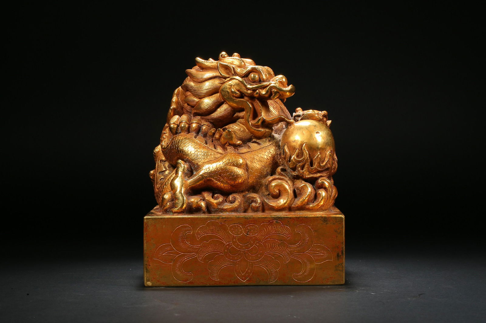 GILT BRONZE ANIMAL HEAD SEAL, QING DYNASTY (1 of 14)