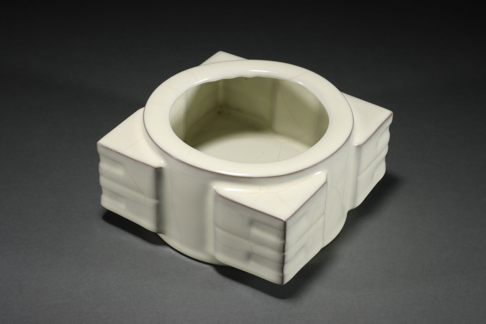 OFFICIAL WARE CONG STYLE BRUSH WASHING, SONG DYNASTY (1 of 7)