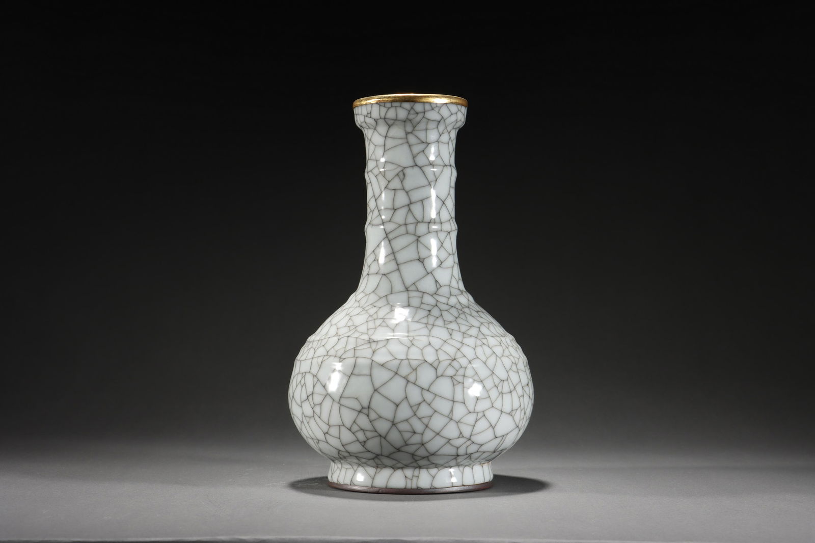 SONG DYNASTY IMPERIAL WARE STRING VASE (1 of 8)