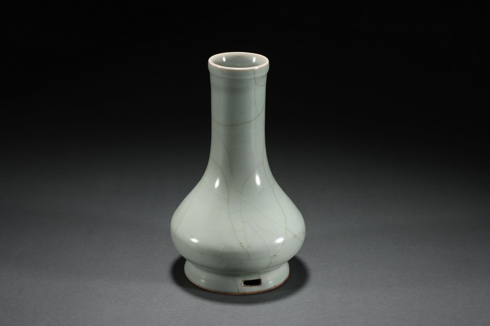 SONG DYNASTY LONGQUAN WARE BOTTLE (1 of 8)