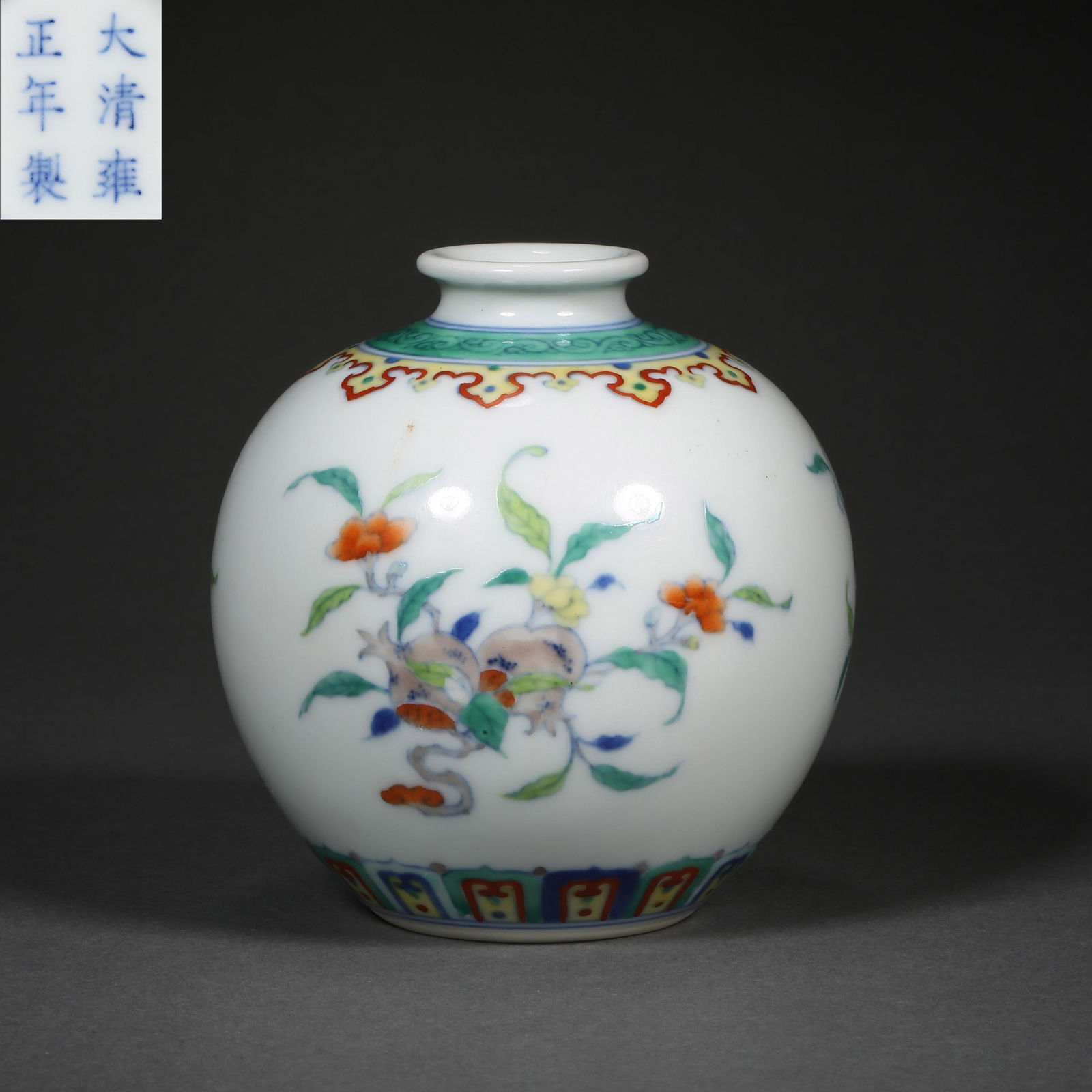 CHINESE BUCKET COLOR FLOWER WATER VASE, QING DYNASTY (1 of 7)
