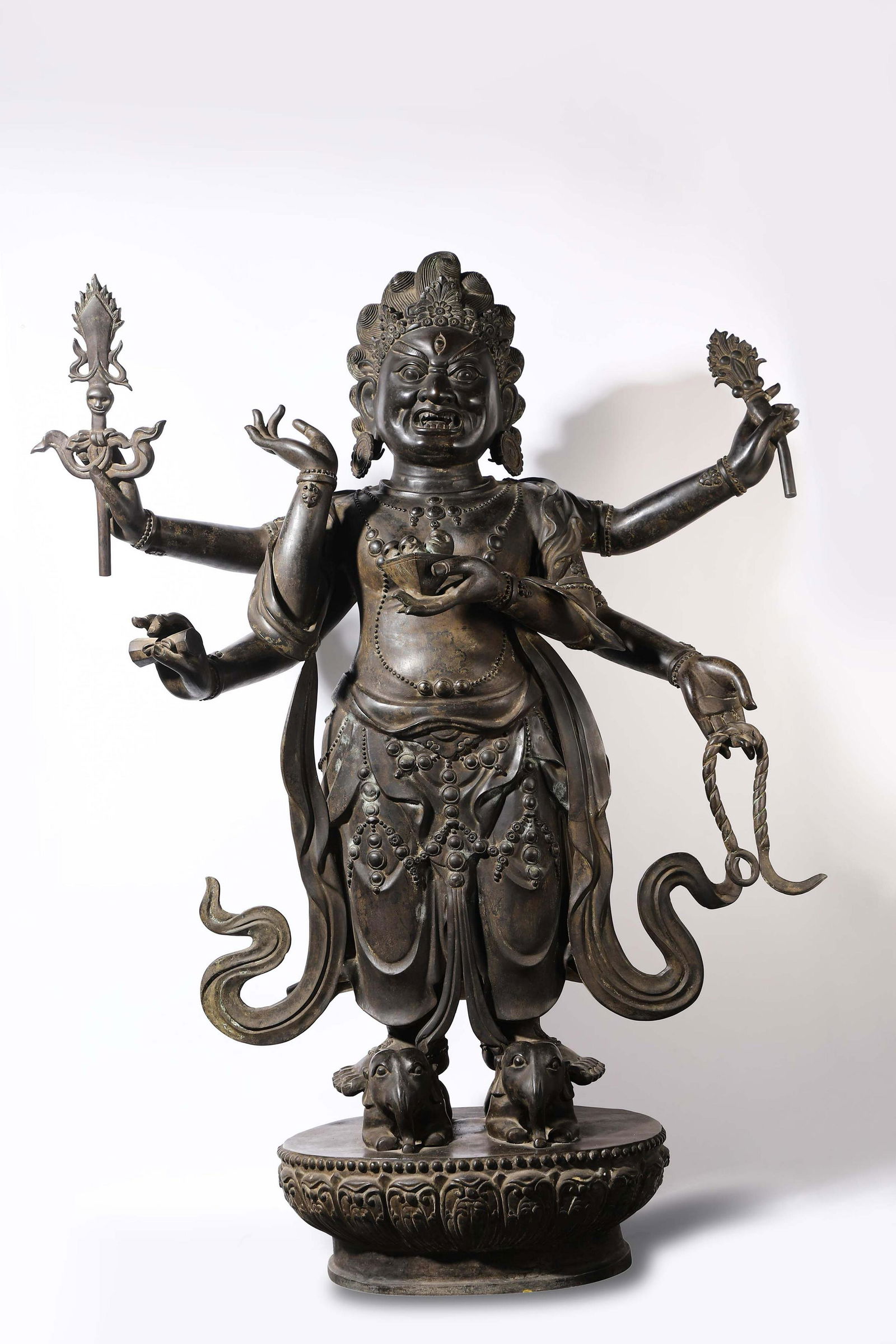 QING DYNASTY BRONZE SIX ARMS BUDDHA STATUE (1 of 16)