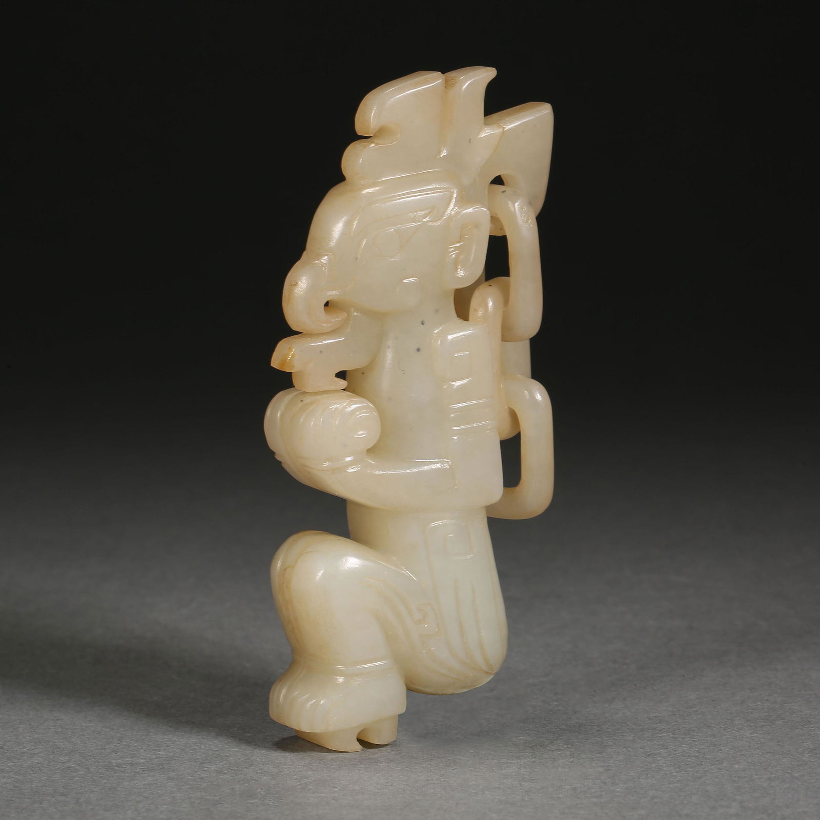CHINESE HAN DYNASTY HETIAN JADE BEAST HEAD (1 of 9)