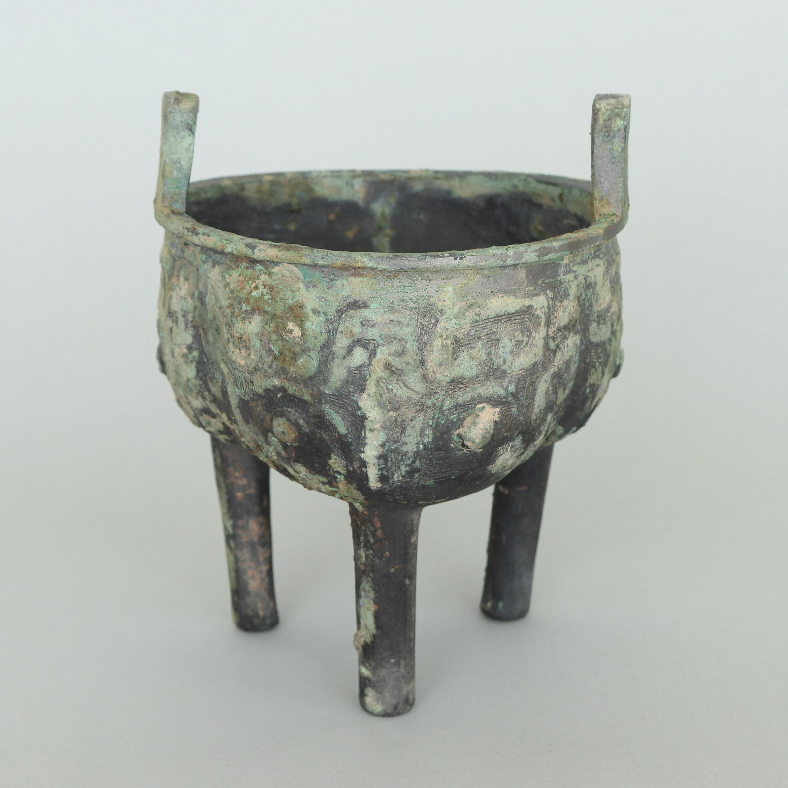 Western Zhou Bronze Tripod Tripod With Animal Face