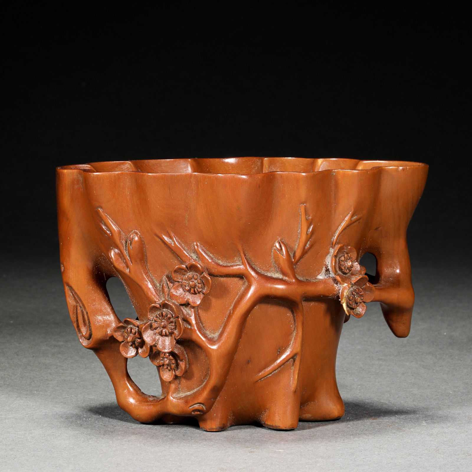 CHINESE QING DYNASTY BOXWOOD CARVING CUP (1 of 13)