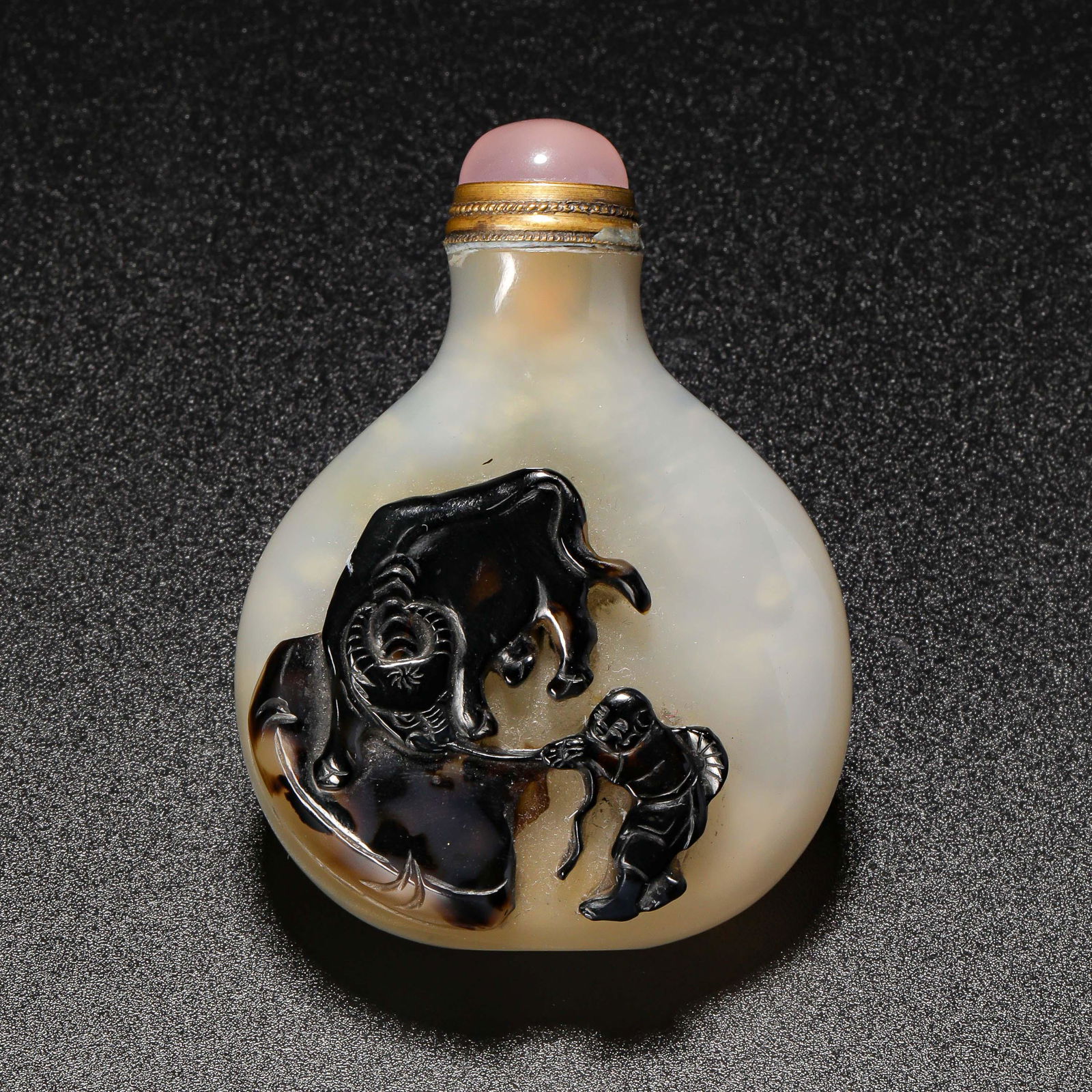 CHINESE QING DYNASTY AGATE SNUFF BOTTLE (1 of 10)