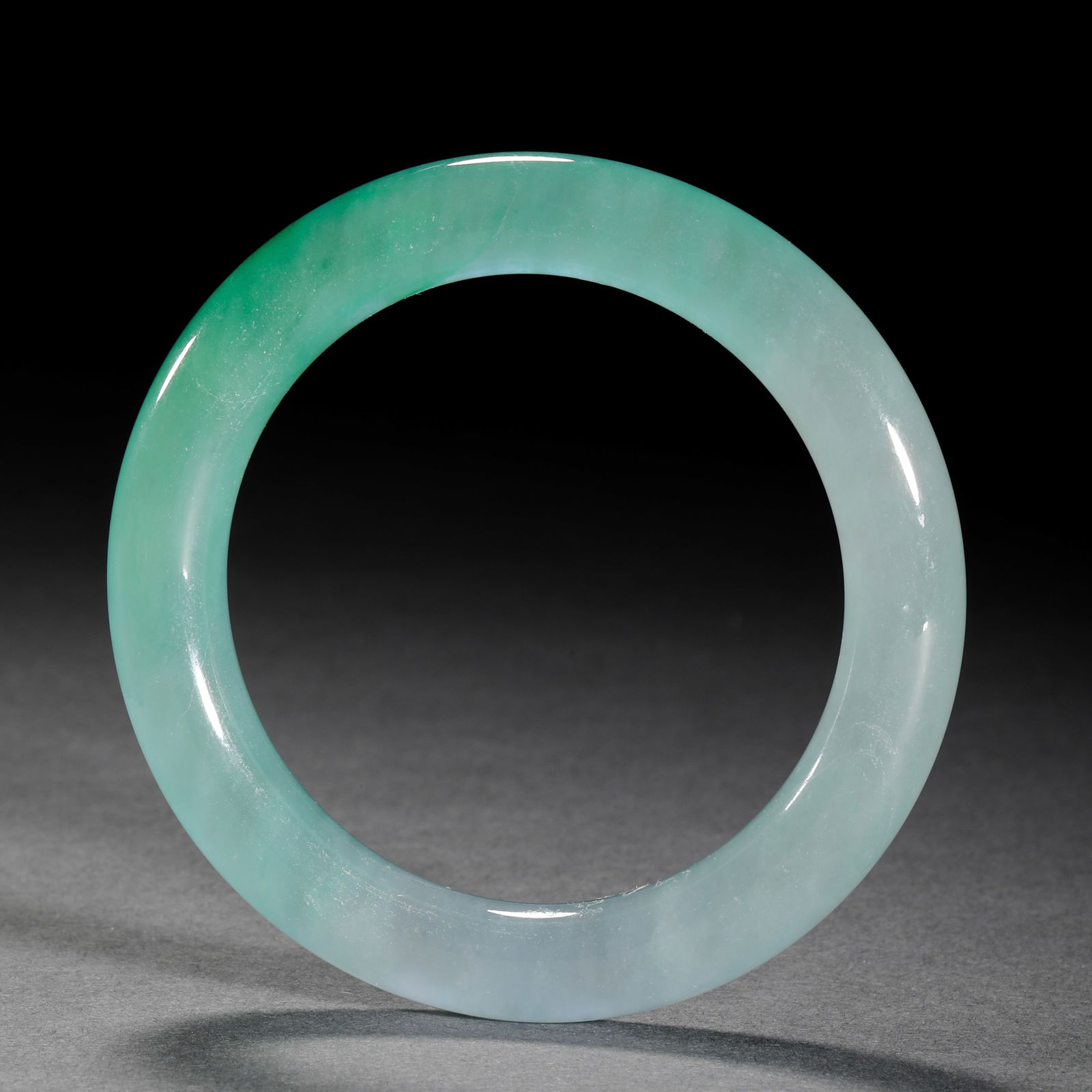 QING DYNASTY JADEITE BRACELET (1 of 6)