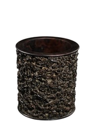 Chinese Qing Dynasty rosewood carved dragon pattern pen holder