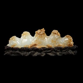 chinese Qing Dynasty Hetian jade pen holder