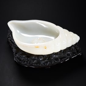 chinese Qing Dynasty Hetian white jade conch brush washer