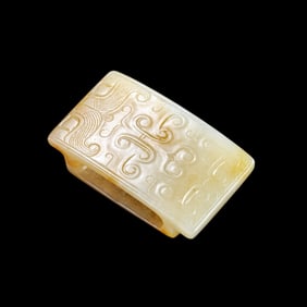 Chinese Han Dynasty jade belt buckle