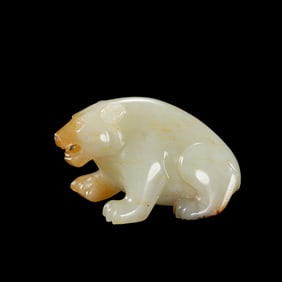 Chinese Han Dynasty jade bear
