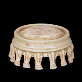 chinese Tang Dynasty Gongxian ware White Porcelain Biyong Inkstone
