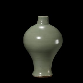 Chinese Ming Dynasty Longquan ware Green Glaze Plum Vase