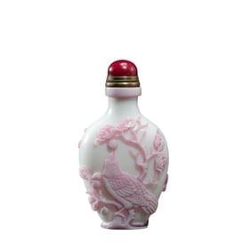 Chinese Qing Dynasty happy eyebrow material snuff bottles