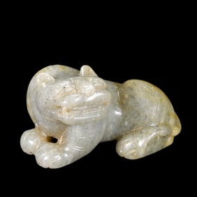 Chinese Qing Dynasty Hetian green jade lying beast