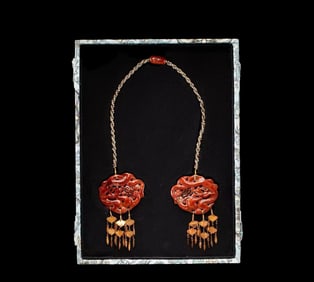 Chinese Liao Dynasty beeswax necklace