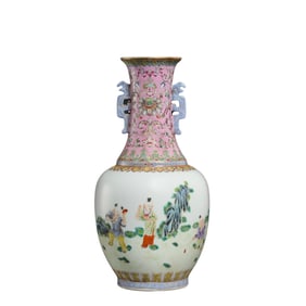 Chinese Qing Dynasty Daoguang period pink enamel baby play pattern double-handled appreciation