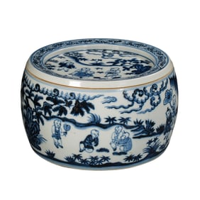 Chinese Ming Dynasty Xuande period blue and white baby play pattern cricket jar