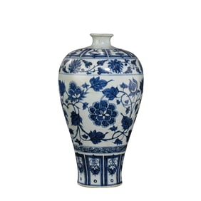 Chinese Yuan Dynasty blue and white twined flower pattern plum bottle