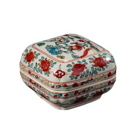 Chinese Ming Dynasty Jiajing period colorful lidded box